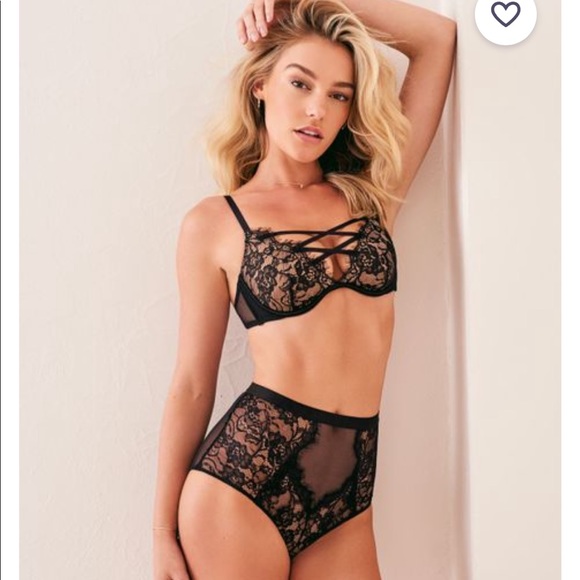 Adore Me Other - NEW w/ TAGS Adore Me Contour Plunge Bra/lingerie